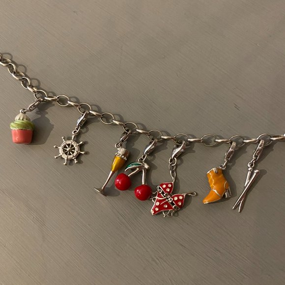 Agatha bracelet with charms - Picture 2 of 2